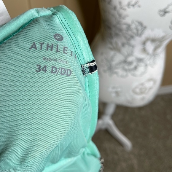 Athleta Black Cream Underwire Swim Top Bra Removeable Pads Size 34D/DD - Picture 3 of 4